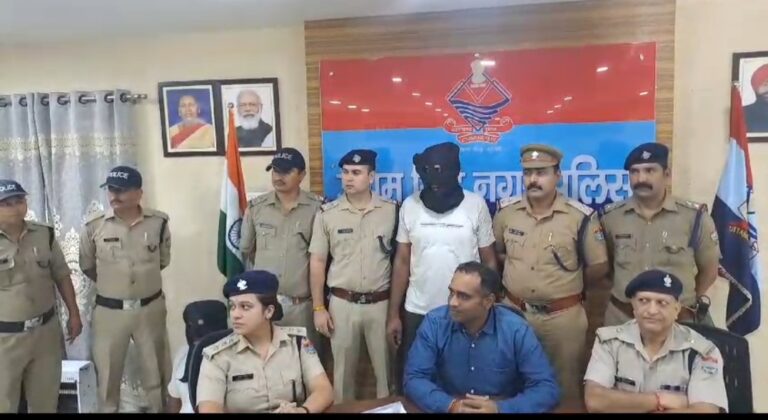 लोगो के साथ जालसाजी करने वाले दो कथित पत्रकार गिरफ्तार लोगो के साथ जालसाजी करने वाले दो कथित पत्रकार गिरफ्तार